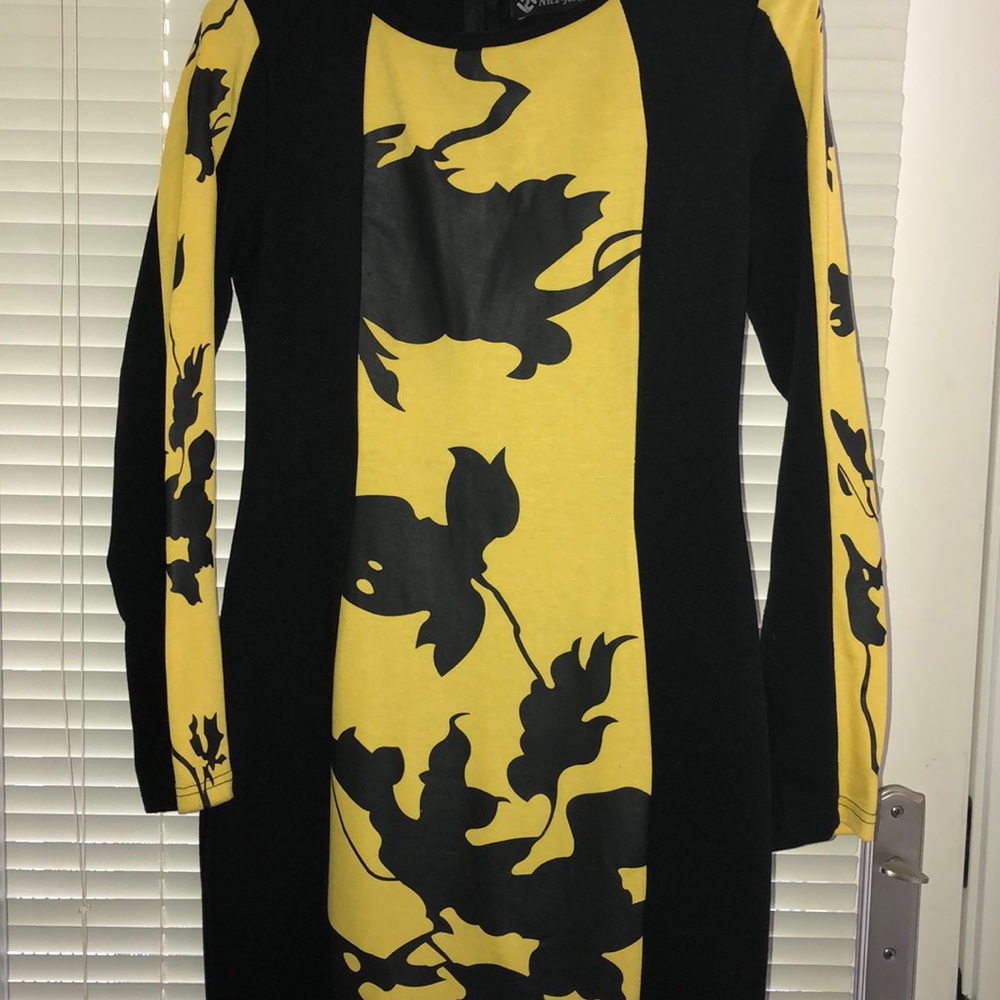 Dress - Picture 2 of 3